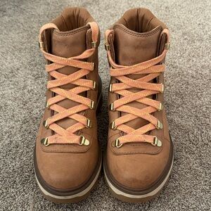 Sorel Women's Lennox boots